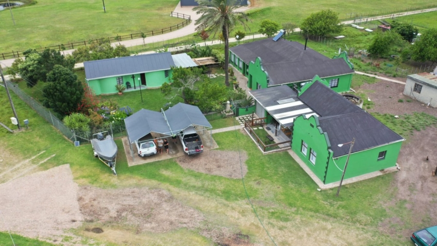 6 Bedroom Property for Sale in Hoekwil Western Cape